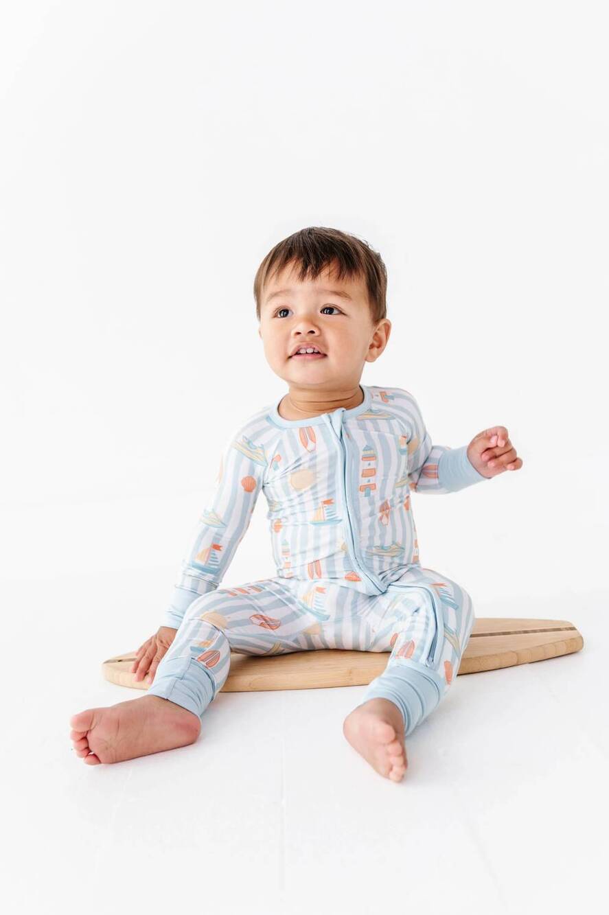 NEW KIKI +LULU boys convertible footies in boardwalk buddies blue